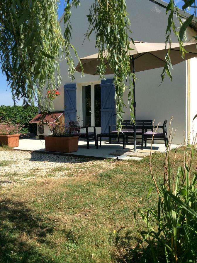 Gite Chez Xavier 2Mn Du Circuit 마그니컬스 외부 사진